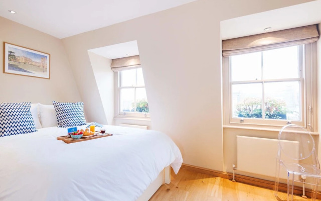 The Kempsford Gardens Nest - AG01