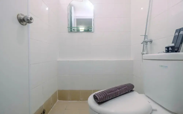 Clean and Simply Cozy 2BR Bassura City Apartment