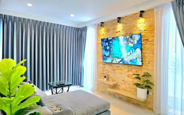 Lux Sila Pool Villa 3 Bedrooms 4 Beds