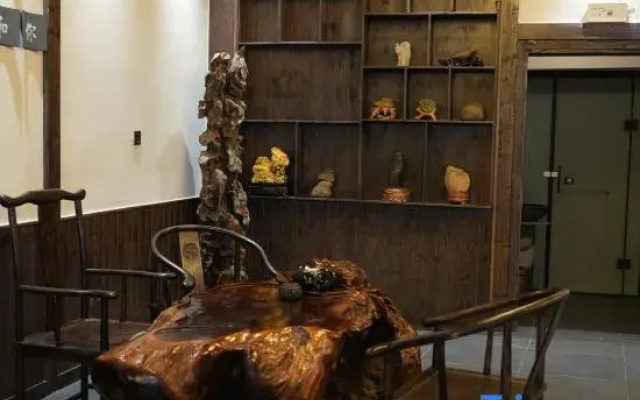 Jinlixuan Homestay (Border City Chatong Lala Ferry Scenic Area)
