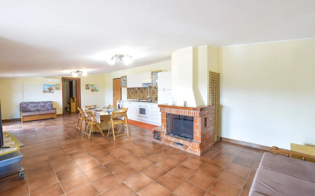 Stunning Apartment in Ricadi With Wifi and 2 Bedrooms