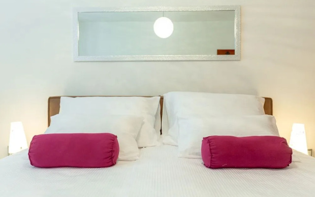 Sky Breeze Apartment