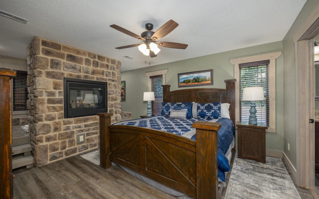Smoky Pines Chalet