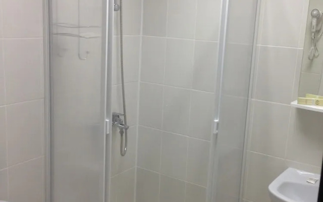 Hotel Afisha On Danilovskaya Naberezhnaya 6