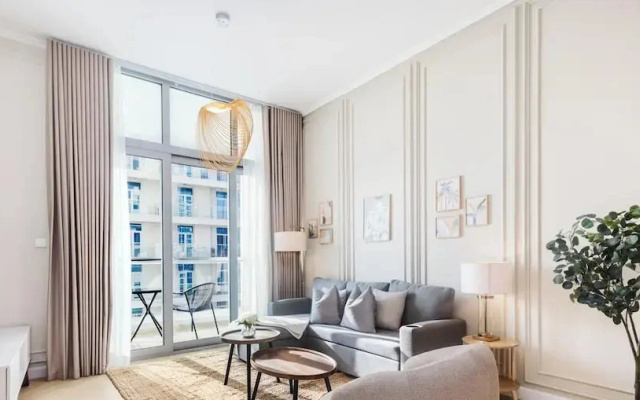 LUX The Modern Marina Suite