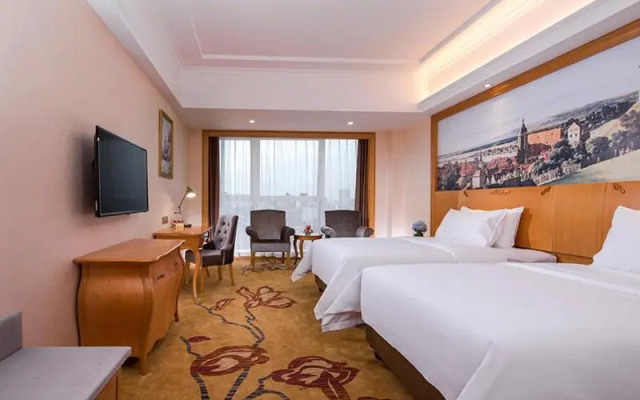 Vienna Hotel Laibin North Station