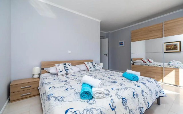 Luxury Apartment Marina View No 2