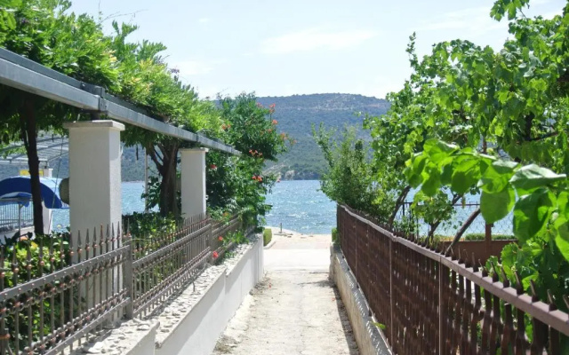 Villa Maros