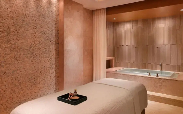 Luxury Studio Near Wafi Mall Metro Dubai Frame