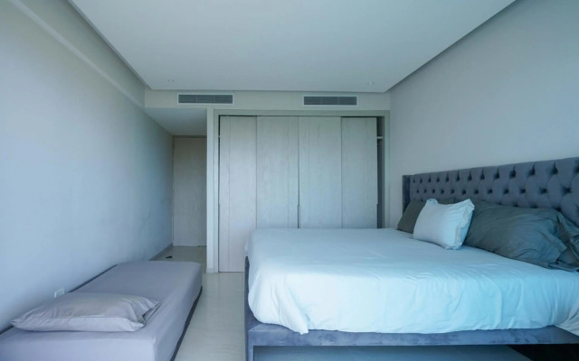 HostPal Luxury apartment Diamante La isla