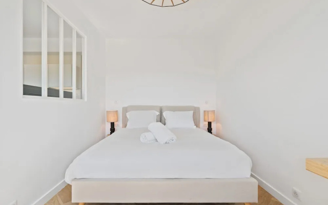 Brand New Retreat in Belair ID224