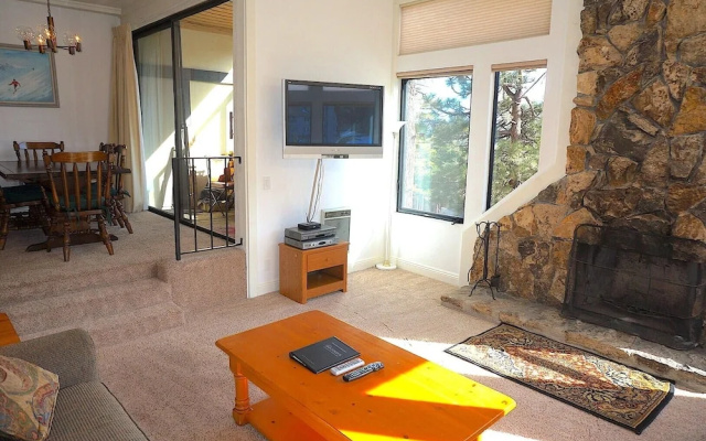 521 2 Bedroom Home