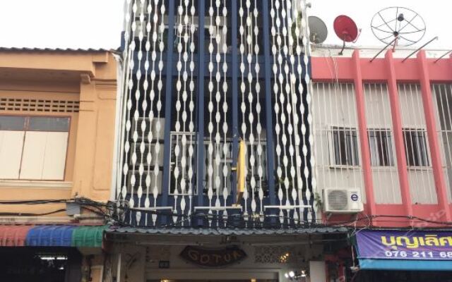 Отель Gotum Hostel & Restaurant Таиланд, Пхукет - отзывы, цены и фото номеров - забронировать отель Gotum Hostel & Restaurant онлайн вид на фасад