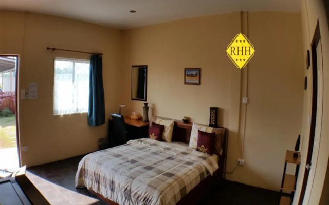 Rainbow Hill Hotel