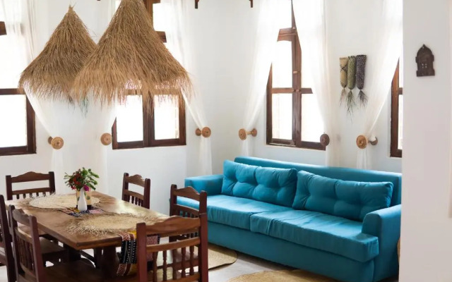 Kima Serviced Beach House & Suites
