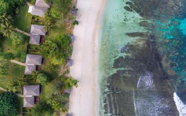 Eratap Beach Resort in Mele, Vanuatu from 459$, photos, reviews - zenhotels.com hotel front