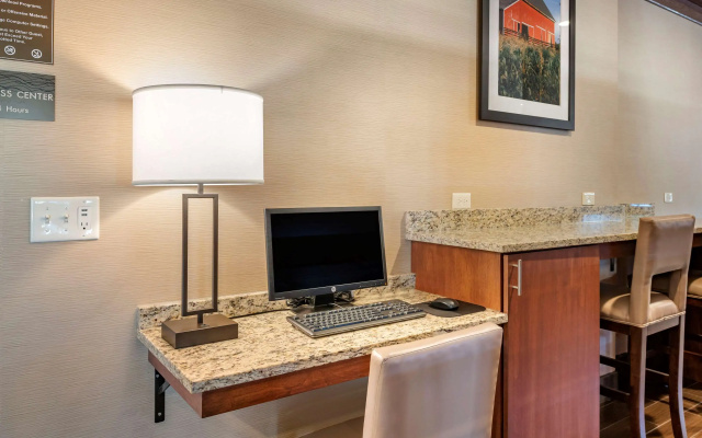 Comfort Inn La Porte