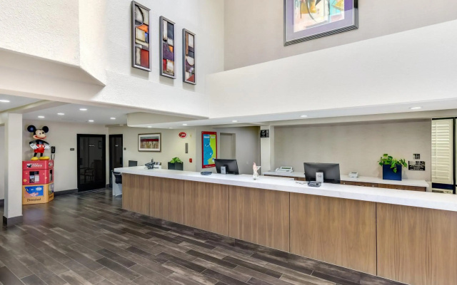 Anaheim Desert Inn & Suites
