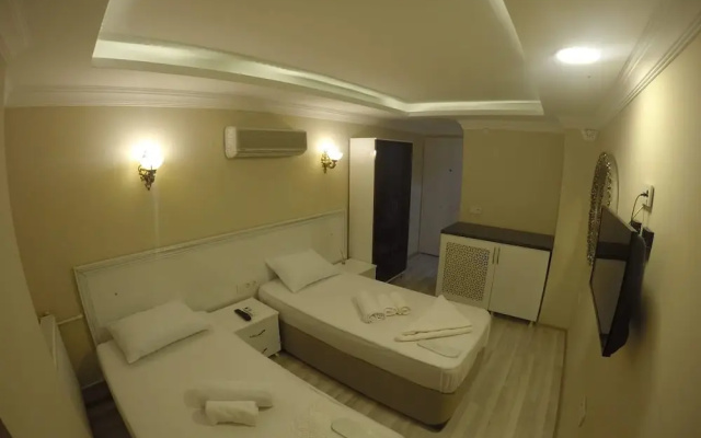 Center Park Hotel