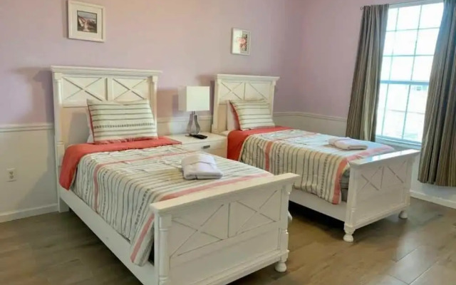 I-drive Cozy 3bd 5 min Universal