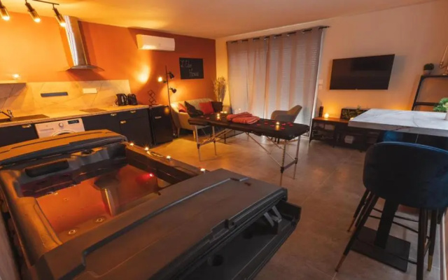 L'Eden House : Maison spécial couple avec jacuzzi