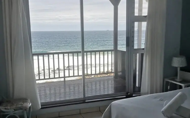 Camarque Beach Resort