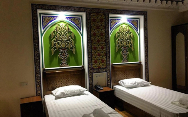 OLD HOUSE Hotel