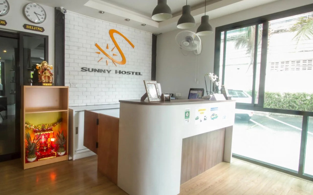 Sunny Hostel Chiangmai @Tha Pae