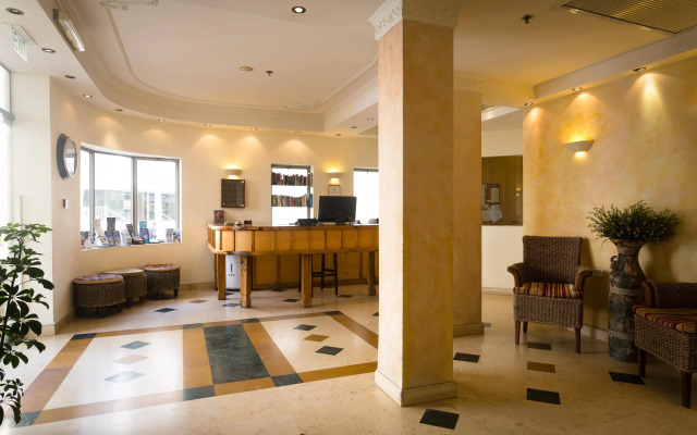 De La Mer Hotel - by Zvieli Hotels