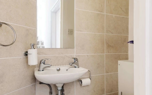 The Cromwell Road Rooftop Apartment - LSBI