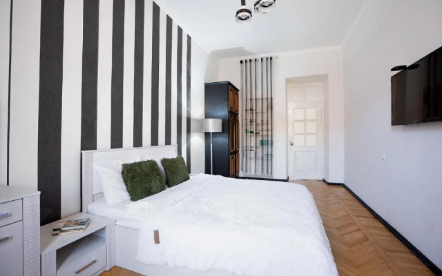 GrandCandy Self Checkin Apartments Central Yerevan