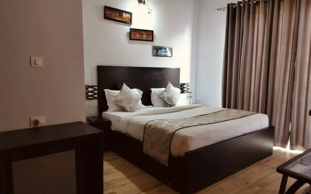 Pearl Suites at Omex Enternity