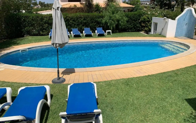 Villa Roja Pé