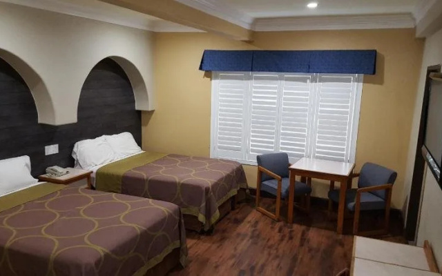 Reedley Inn