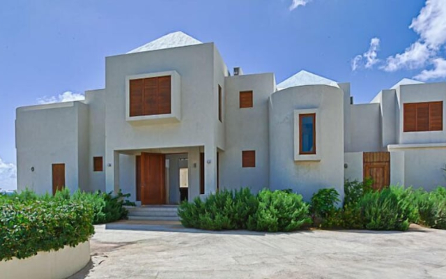 White Cedars Villa 2 Bedroom Special Offer