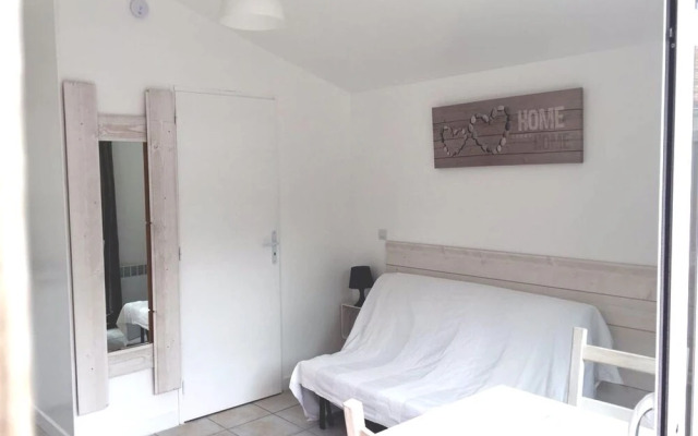 Studio in Rivedoux-plage, With Pool Access, Enclosed Garden and Wifi -