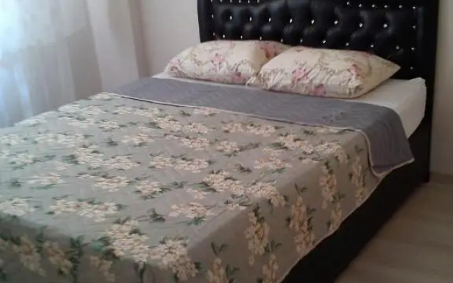 C.C Home Sui̇t Apart