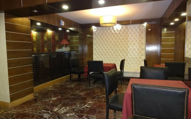 Sarawan Hotel
