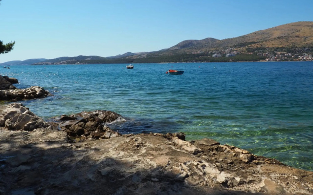 RANKO - 50 M FROM THE BEACH - B1 LOđA (2+1)