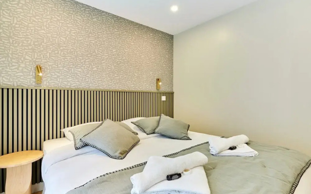Superb Apartment Center of Paris