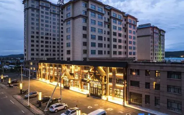 Genhe Helun Business Hotel