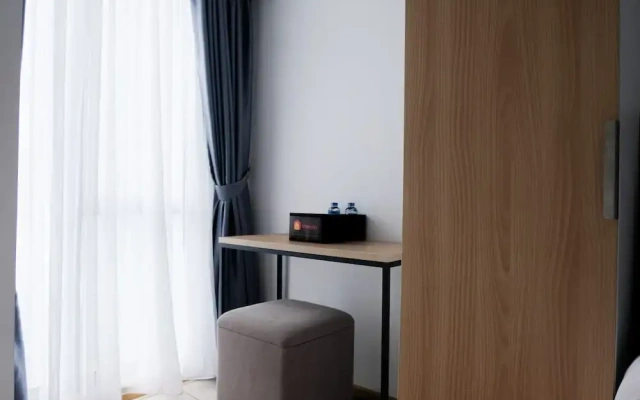 Comfy Studio at M-Town Gading Serpong Apartment
