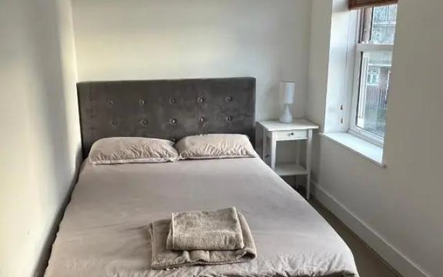 221 Clapham Road Apartments