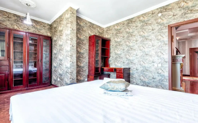 Spacious 3Br Apt With A View