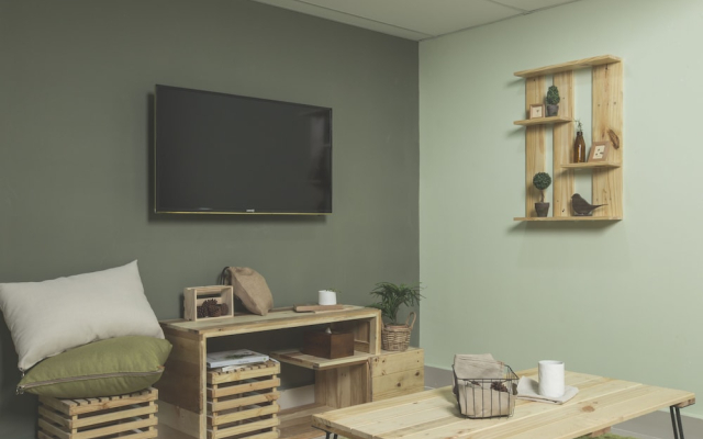 The Homee Cozy Modern Studio Apartment