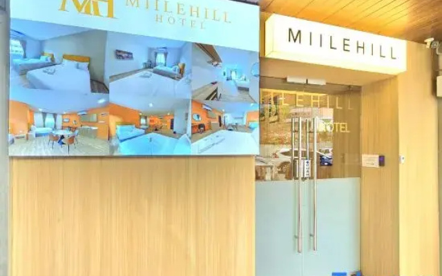 Miilehill Hotel By Maco at JB Town Center