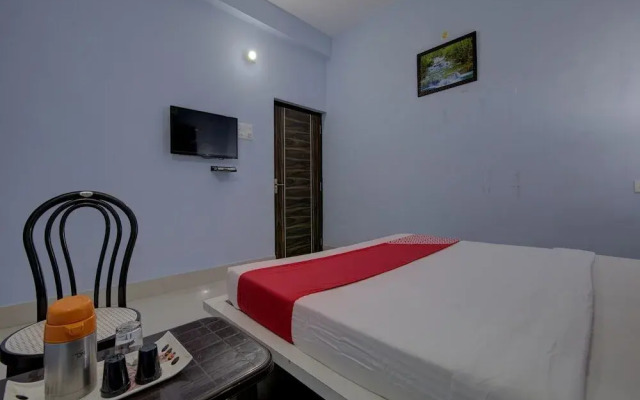 Dhanraj Residency by OYO Rooms