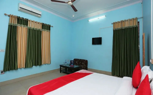 Hotel Dolly By OYO Rooms
