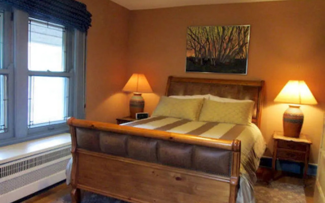 Mendota Lake House Inn