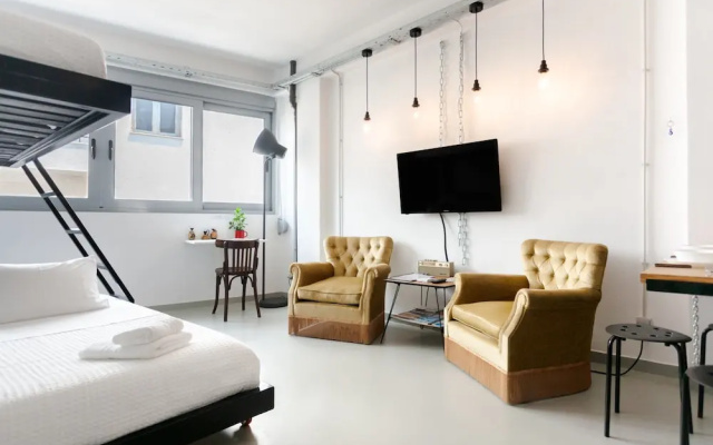 Monastiraki Factory Living